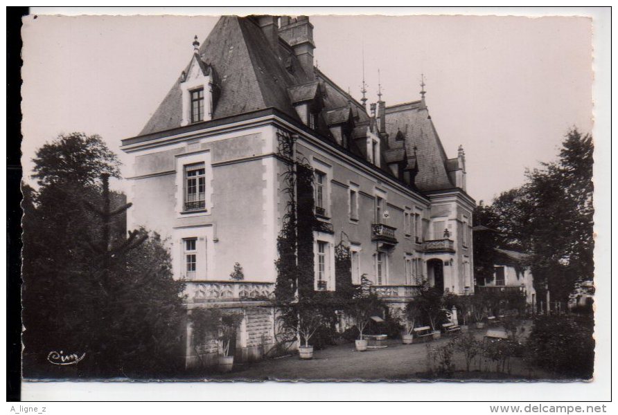 REF 201 CPSM 24 JAVERLHAC Chateau Du Logis Façade Principale - Autres & Non Classés