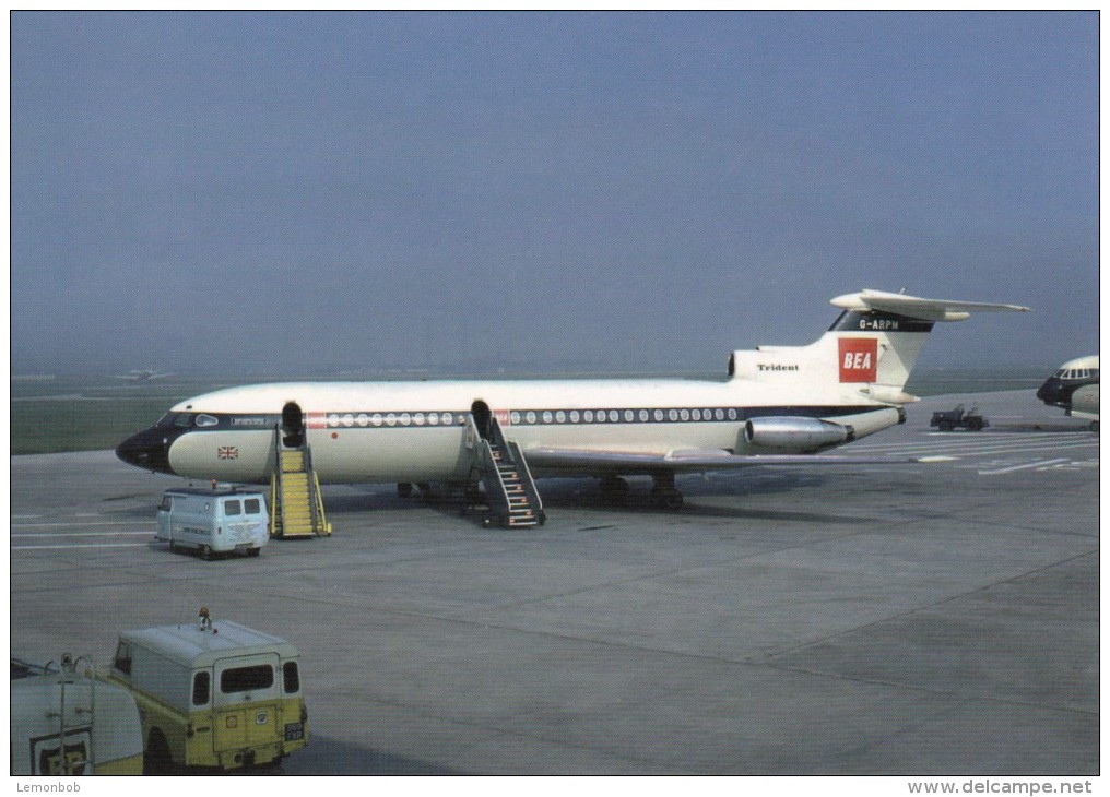 BEA Trident G-ARPN, At Glasgow Airport In 1967, Modern Unused Postcard [14852] - 1946-....: Moderne