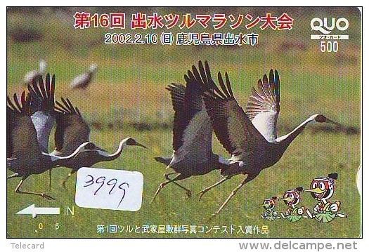 Télécarte Japon  OISEAU * GRUE En VOL *  CRANE BIRD  * VOGEL (3999) PHONECARD JAPAN * TELEFONKARTE KRANICH - Pájaros Cantores (Passeri)