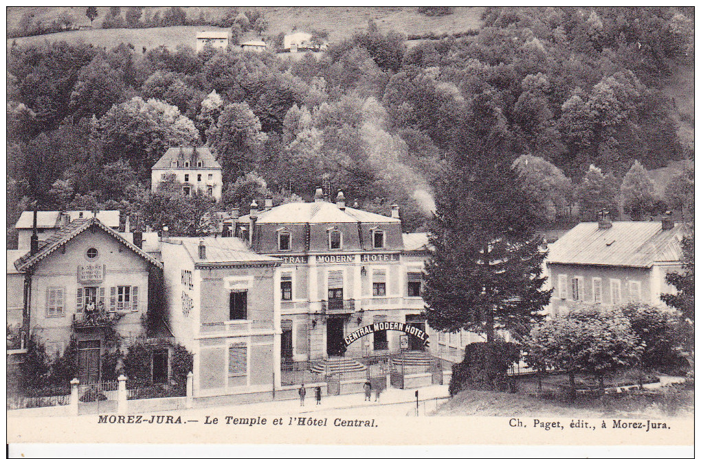 39 - Morez - Le  Temple Et L 'hotel Central - Morez