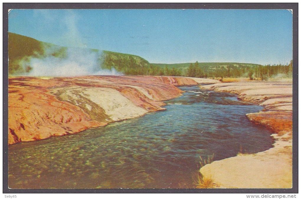USA - Yellowstone National Park, Firehole River And Old Faithful, Hot Springs PC - Yellowstone