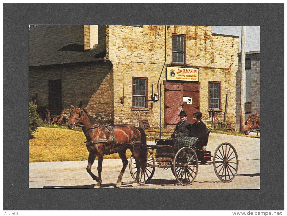 ST JACOBS - ONTARIO - MENNONITE COUNTRY LIFE - COURTING IN A CARRIAGE IS THE MENNONITE TRADITION - MAJESTIC POST CARD - Kingston