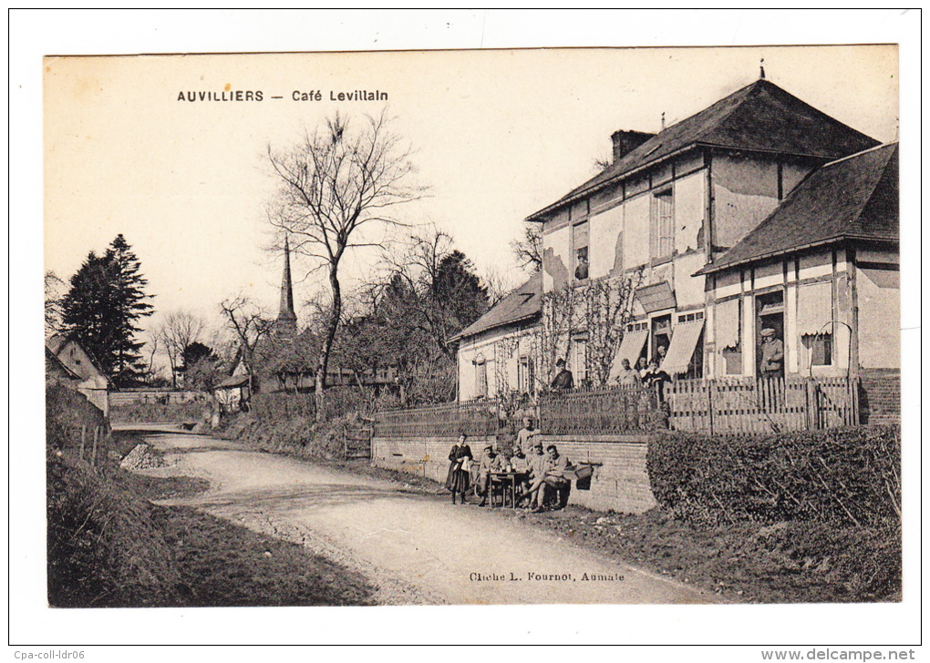 CPA (76) AUVILLIERS - Café Levillain (avec Petite Animation) - Autres & Non Classés