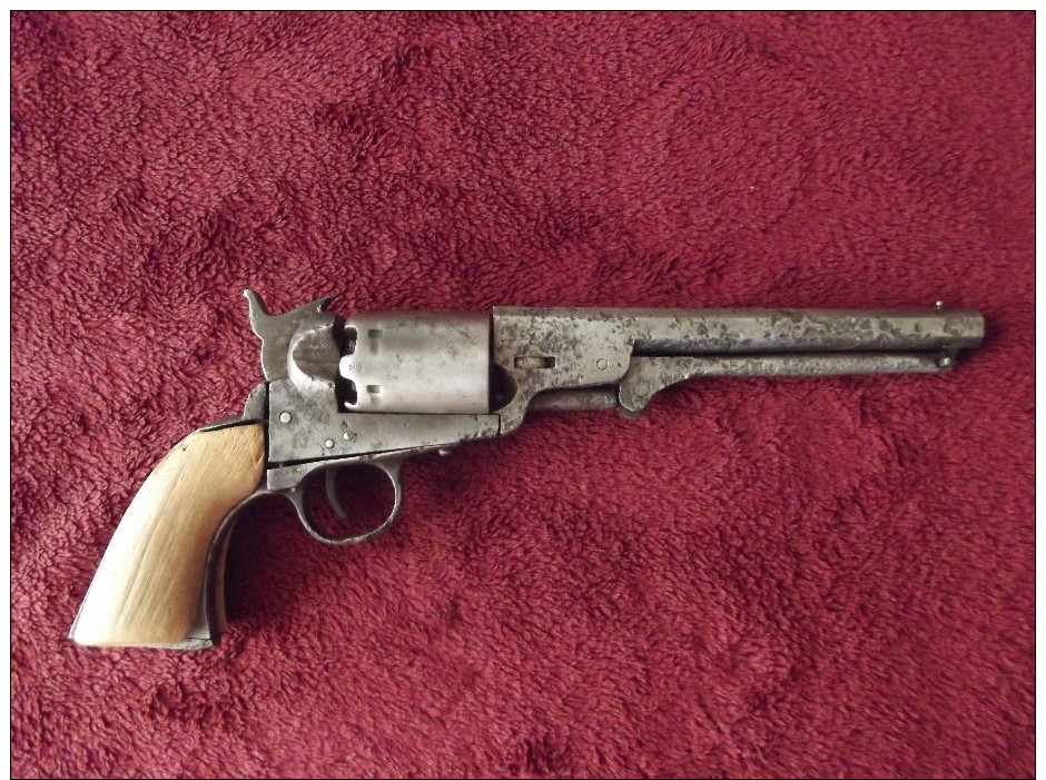 épave De Colt 36  Des Années 1850 Pour Pièces - Armes Neutralisées
