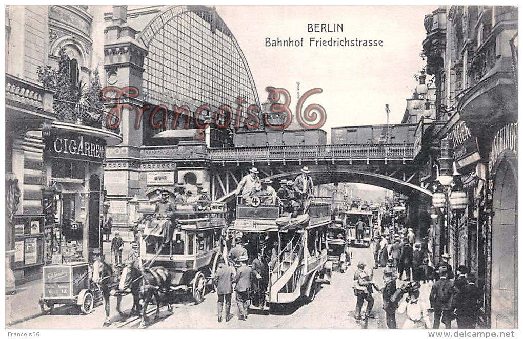 Berlin - Bahnhof Friedrichstrasse - Pont - Caléches - Excellent état - 2 SCANS - Otros & Sin Clasificación