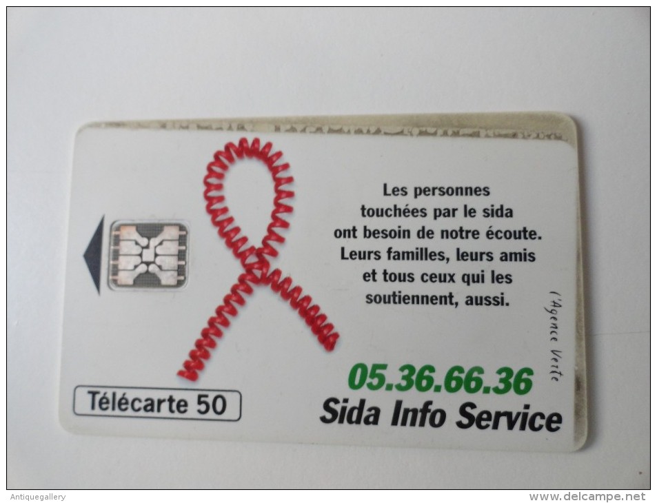 RARE : COULEUR EN HAUT ET A DROITE SUR SIDA RUBAN 50U - Variedades