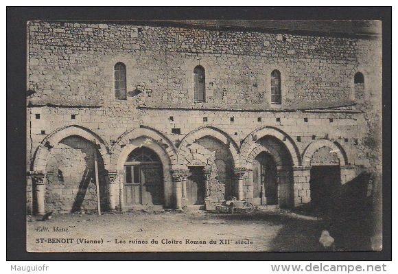 DF / 86 VIENNE / SAINT-BENOIT / LES RUINES DU CLOÎTRE ROMAN DU XII° SIÈCLE - Saint Benoit