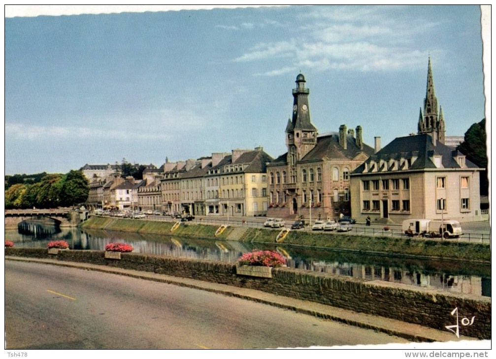 29-----CHATEAULIN----le Quai Jean Moulin L'hotel De Ville--voir 2 Scans - Châteaulin