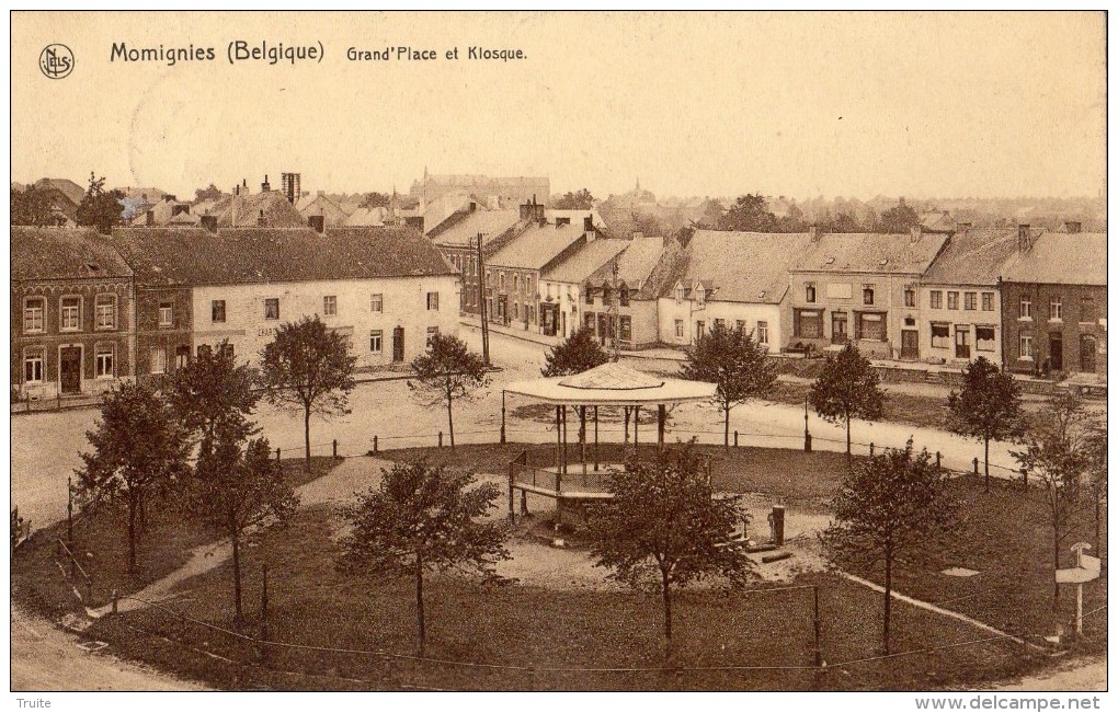 MOMIGNIES GRAND'PLACE ET KIOSQUE - Momignies