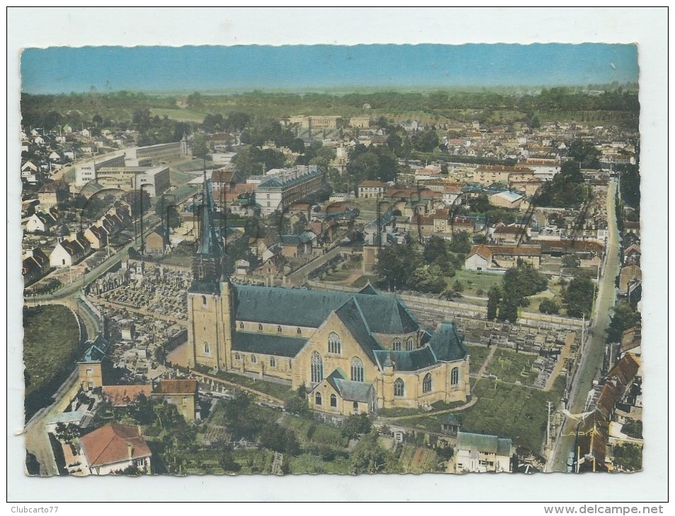 Bernay (27) :  Vue Aérienne Générale Au Niveau De La Basilique ND De La Couture En 1960 GF. - Bernay