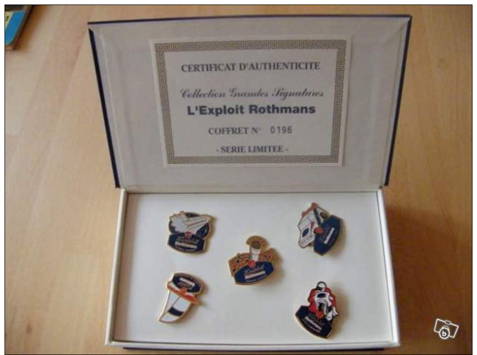 COFFRET DE 5 PIN'S COLLECTION ROTHMANS - Personnes Célèbres