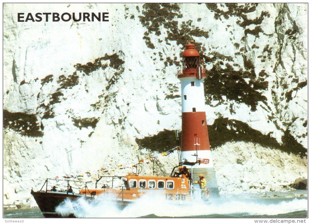 Postcard - Eastbourne Lifeboat & Beachy Head Lighthouse, Sussex. S/00/94 - Sonstige & Ohne Zuordnung