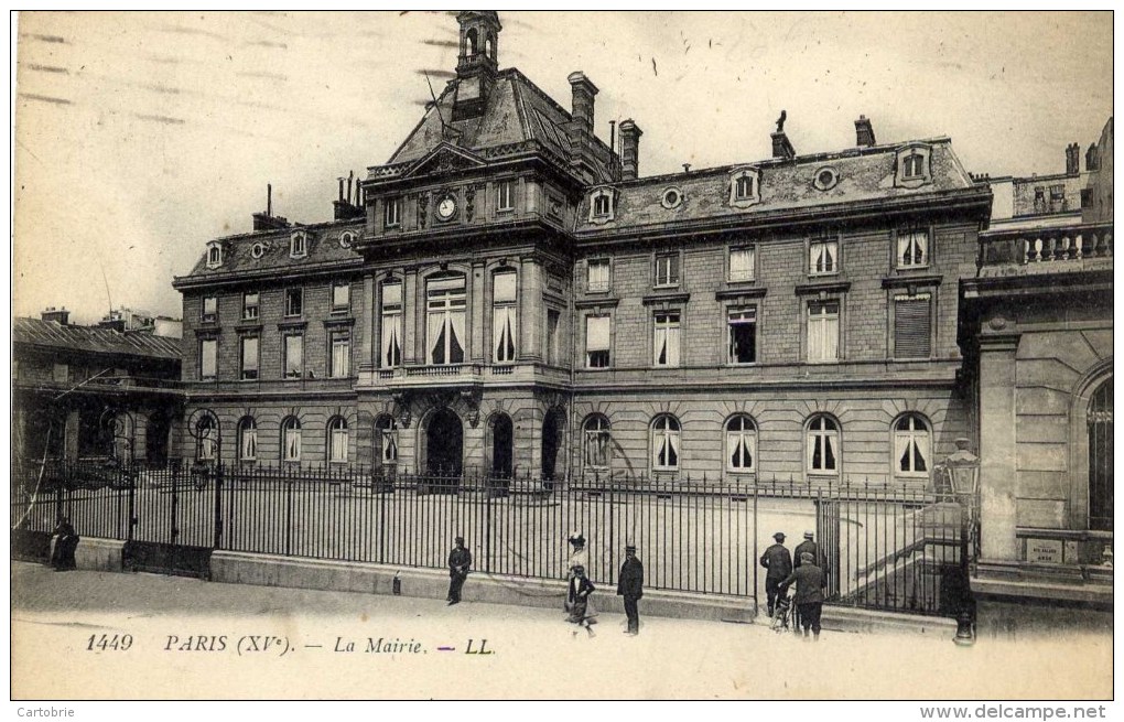 75 - PARIS (15è) - La Mairie - Animée - Arrondissement: 15