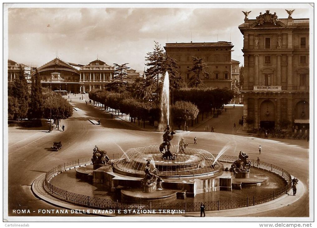 [DC5146] CARTOLINA - ROMA - FONTANA DELLE NAJADI E STAZIONE TERMINI - FOTOGRAFICA - Non Viaggiata - Old Postcard - Stazione Termini