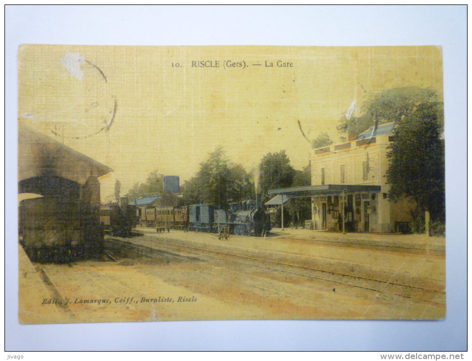 RISCLE  (Gers)  :  La  GARE  (avec Le  TRAIN)  -  Carte Toilée Couleur   - Riscle