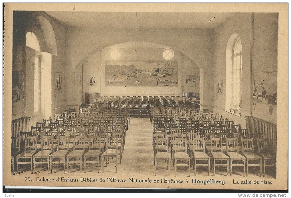 Dongelberg.   La Salle De Fêtes - Lierde