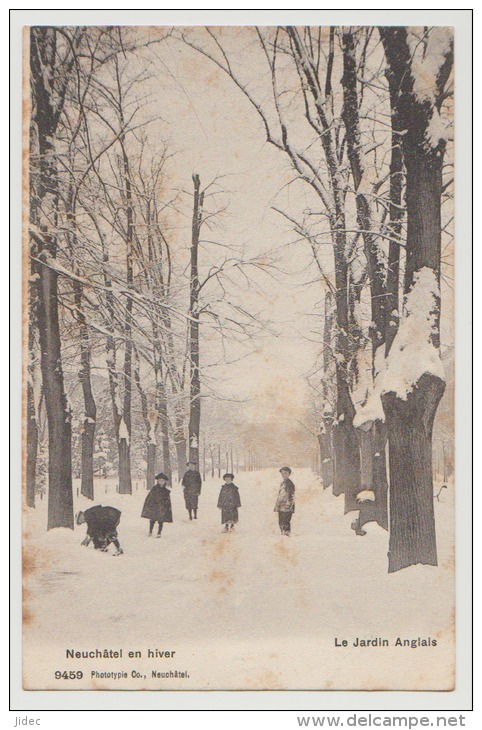 CPA Suisse Neuchâtel En Hiver Le Jardin Anglais  Enfants Voyagée En 1906 . - Neuchâtel