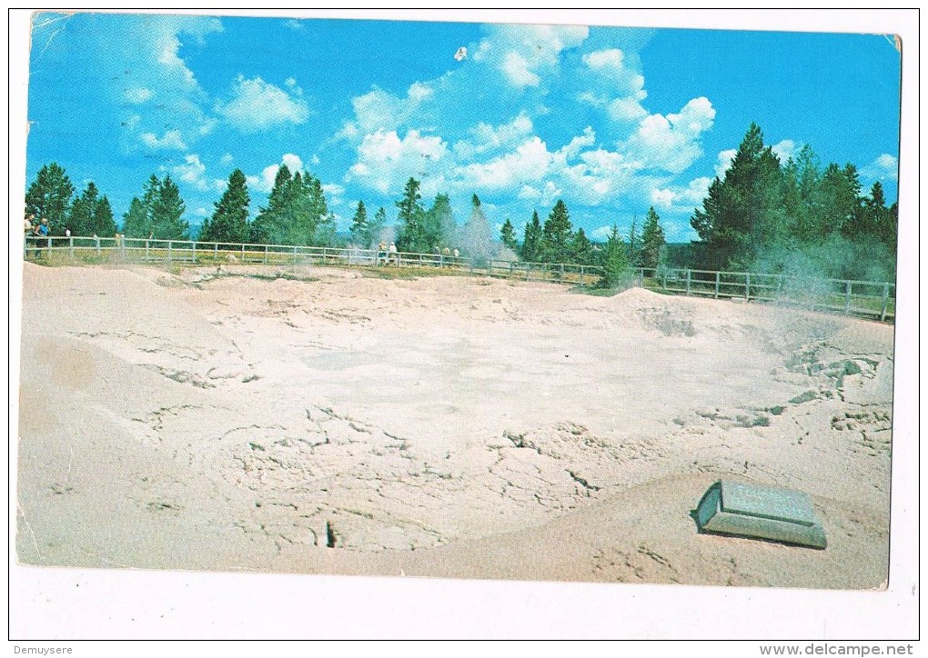 26530 ( 2 Scans ) Fountain Paint Pots Yellowstone National Park - Hoy Mud Springs Containing Large - Yellowstone