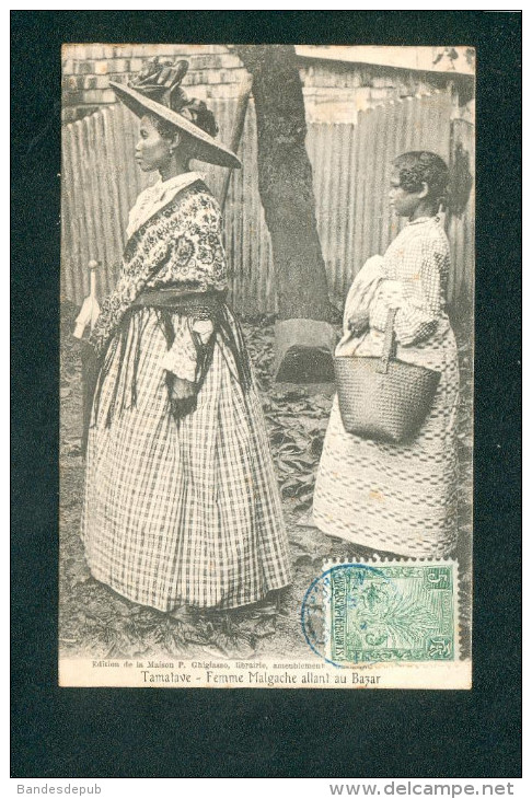 Madagascar - Tamatave - Femme Malgache Allant Au Bazar ( Animée Ed. Maison Ghigiasso ) - Madagascar