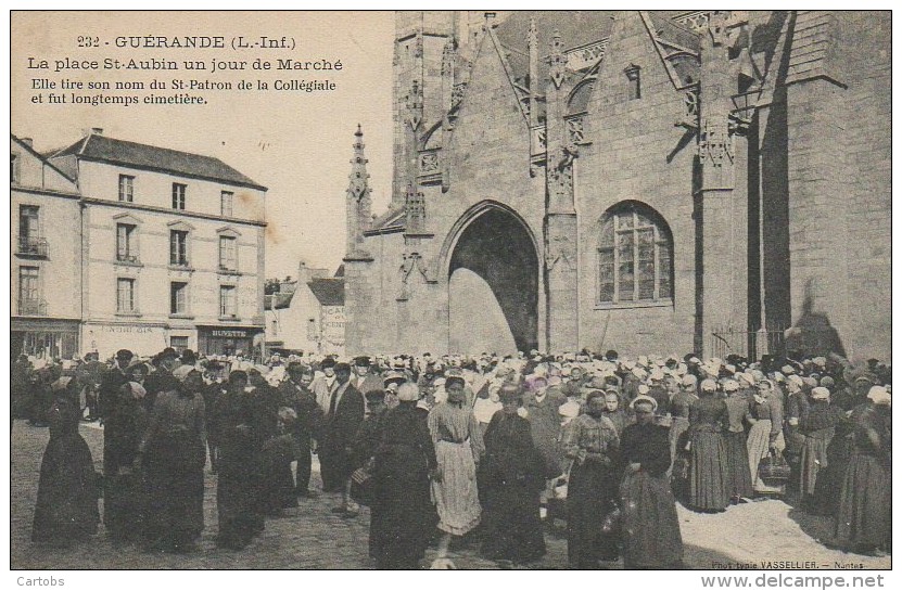 44 GUERANDE  La Place St-Aubin Un Jour De Marché - Guérande