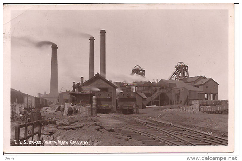WATH MAIN COLLIERY REAL PHOTOGRAPH 1916?   Re298 COAL-MINE Locomotives - Autres & Non Classés