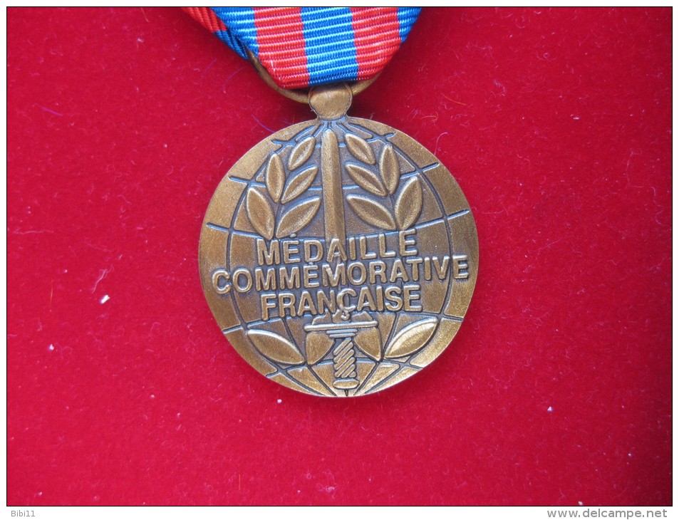 MEDAILLE Avec Boite. DEFENSE NATIONALE Avec Barrettes Et Agrafe AFGHANISTAN - France