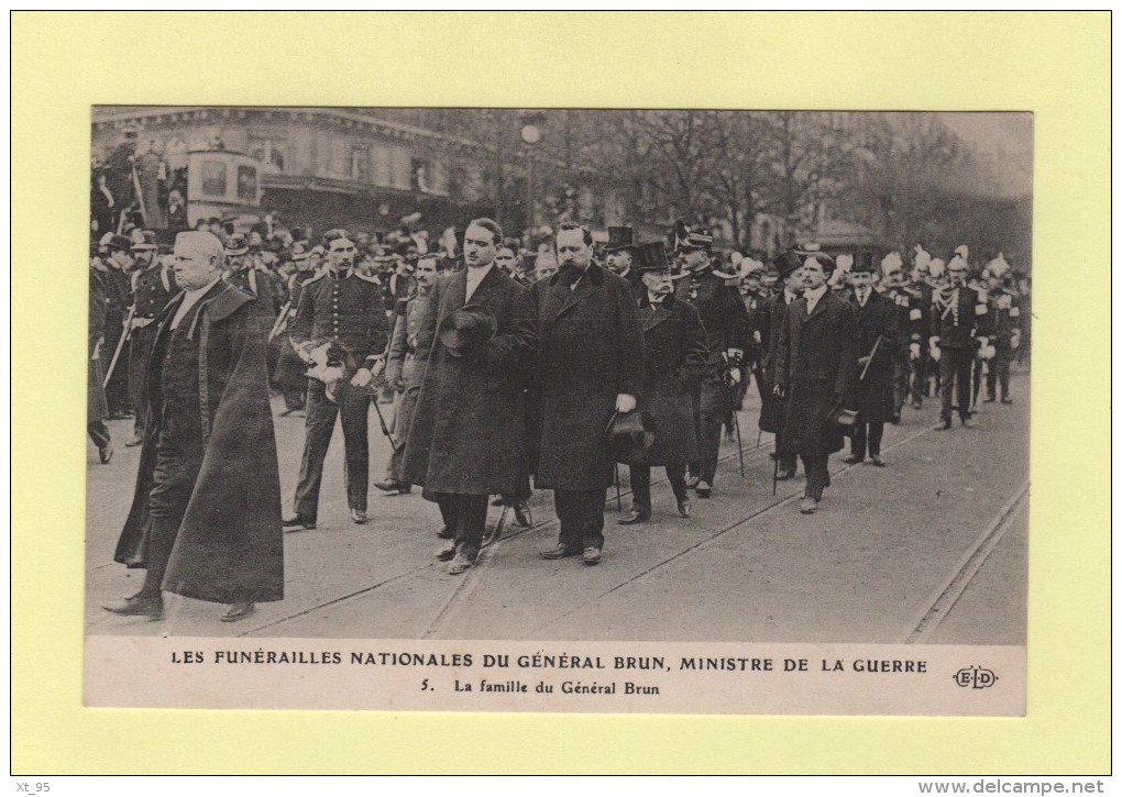Funerailles Du General Lebrun - Ministre De La Guerre - La Famille Du General Brun - Other & Unclassified