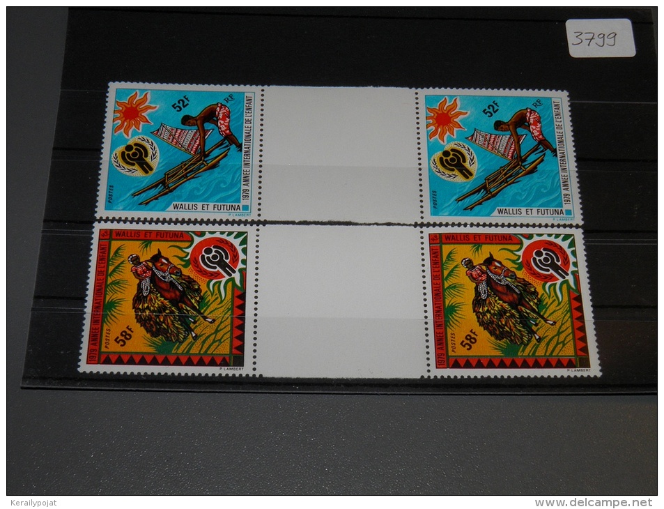 Wallis &amp; Futuna - 1979 Year Of The Child Gutter Pairs MNH__(TH-3799) - Neufs