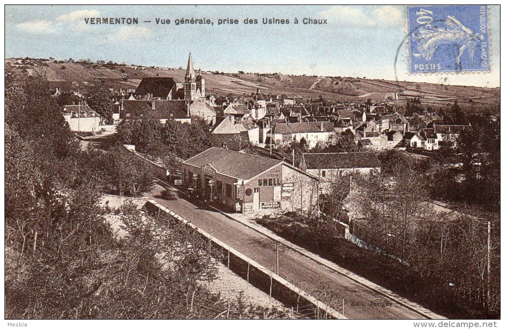 CPA  -   VERMENTON  (89)   Vue Générale, Prise Des Usines à Chaux   -   Garage - Station  Shell .(Pompes à Essence) - Vermenton