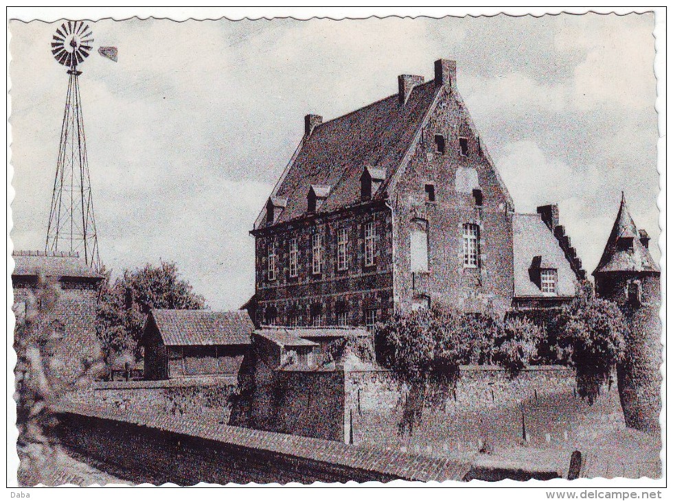 Mouscron. Le Chateau Des Comtes. - Mouscron - Möskrön