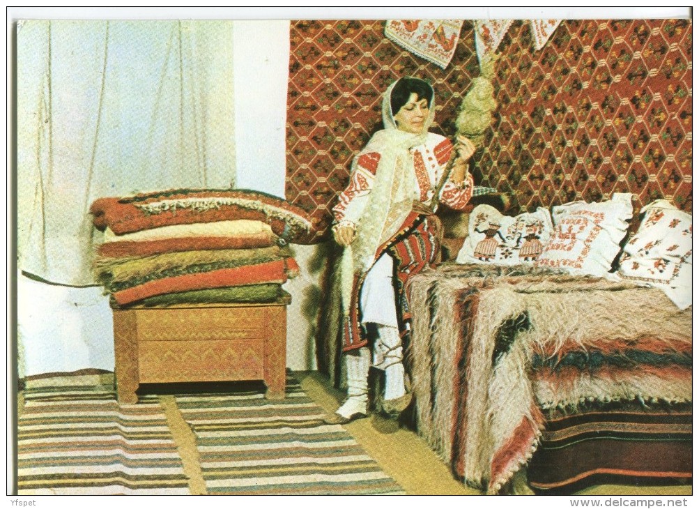 Folk Costume And Traditional Interior, Buzau - Roumanie