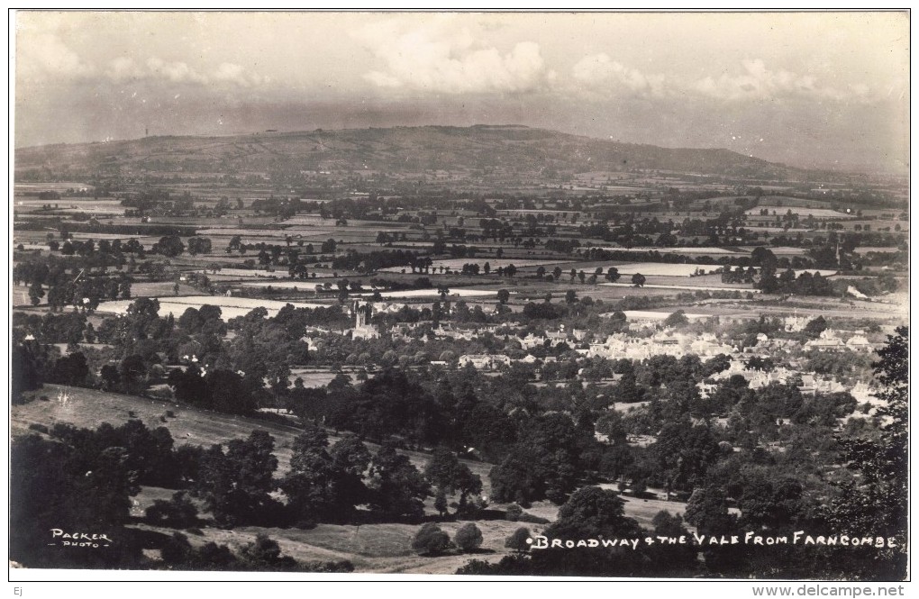 Broadway & The Vale From Farncombe Black & White Photographic Postcard Unused - Surrey