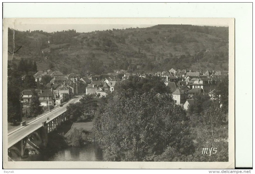 FR372   --   BEAULIEU SUR DORDOGNE ( CORREZE )   --  LE PONT ET VUE GENERALE  --  PHOTO PC - Autres & Non Classés