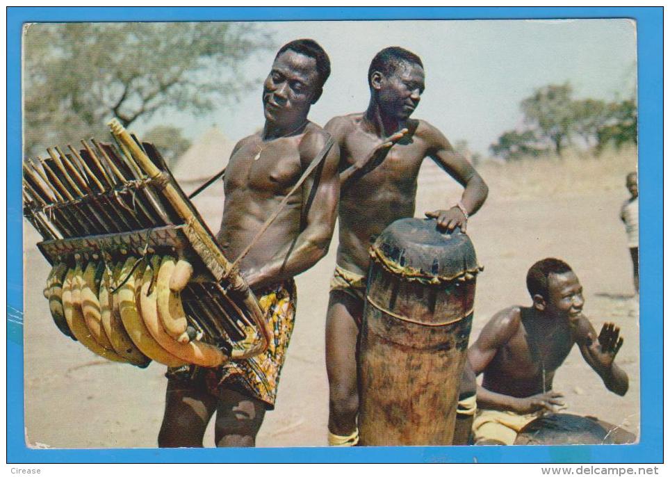 POSTCARD  L'AFRIQUE EN COULEURS TAM - TAM AND BALAFON, MUSIC - África