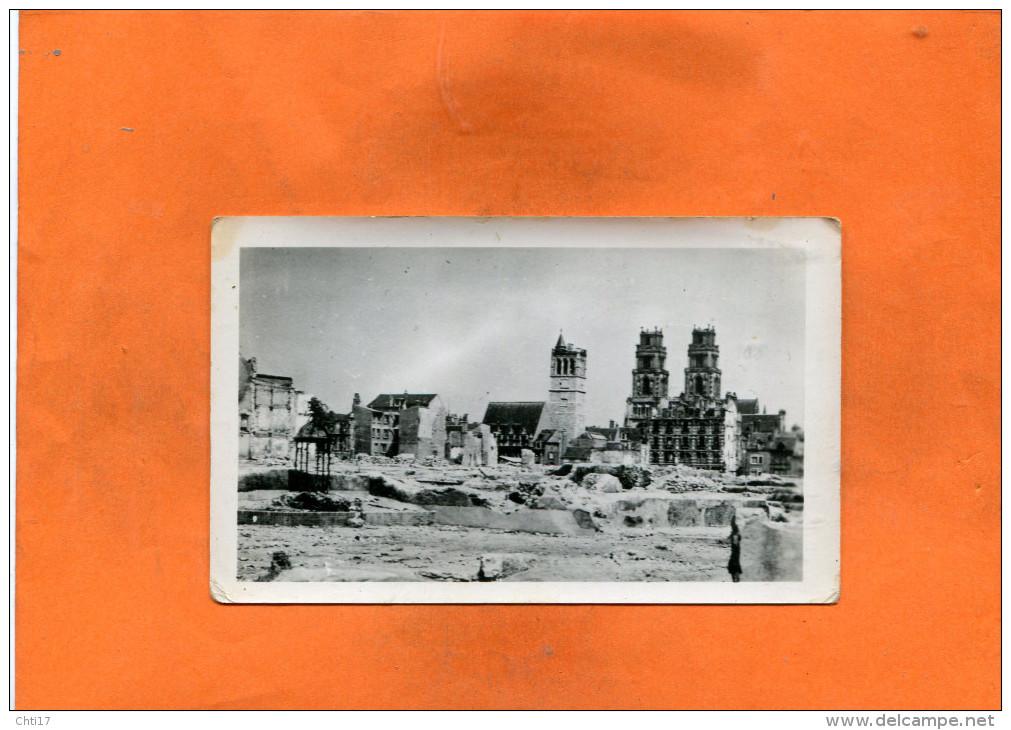 ORLEANS  WW 2  GUERRE  1939/ 1945   QUARTIER DE LA CATHEDRALE      PHOTO FORMAT 12X8 CM - Lieux