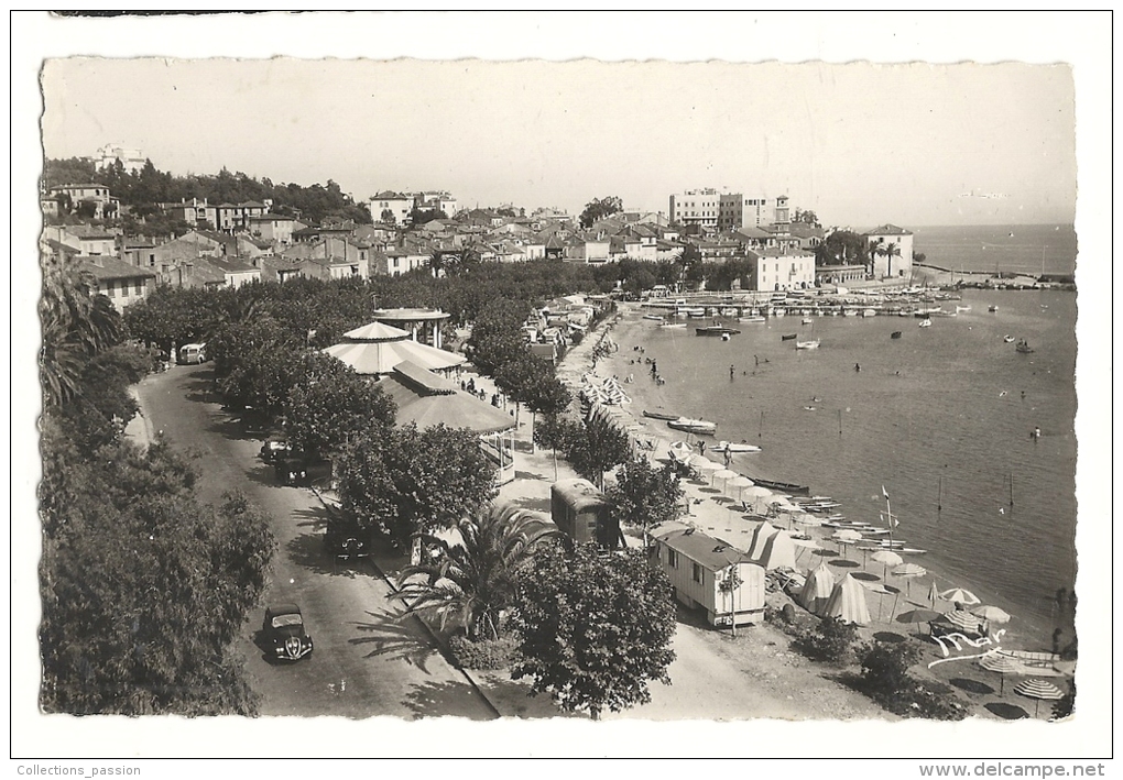 Cp, 83, Sainte-Maxime-sur-Mer, La Promenade Et La Plage, Voyagée 1950 - Sainte-Maxime