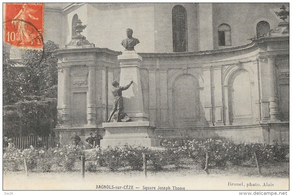 Bagnols-sur-Cèze - Square Joseph Thome - Statue - Photo Brunel - Bagnols-sur-Cèze