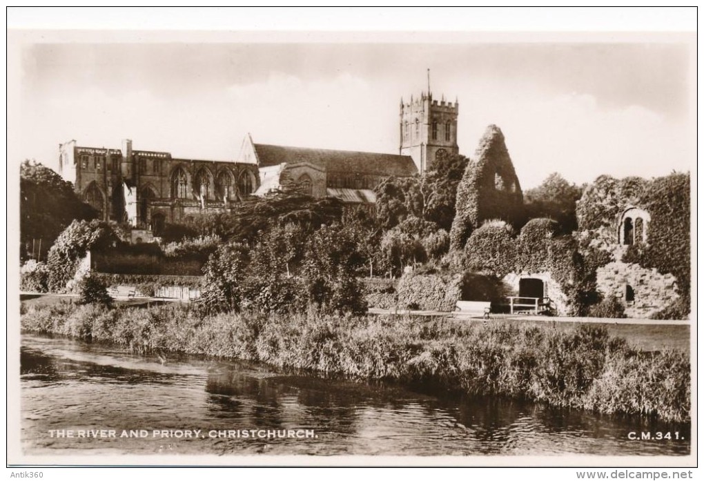 CPSM ROYAUME-UNI - The River And Priory, Christchurch - Bournemouth (desde 1972)