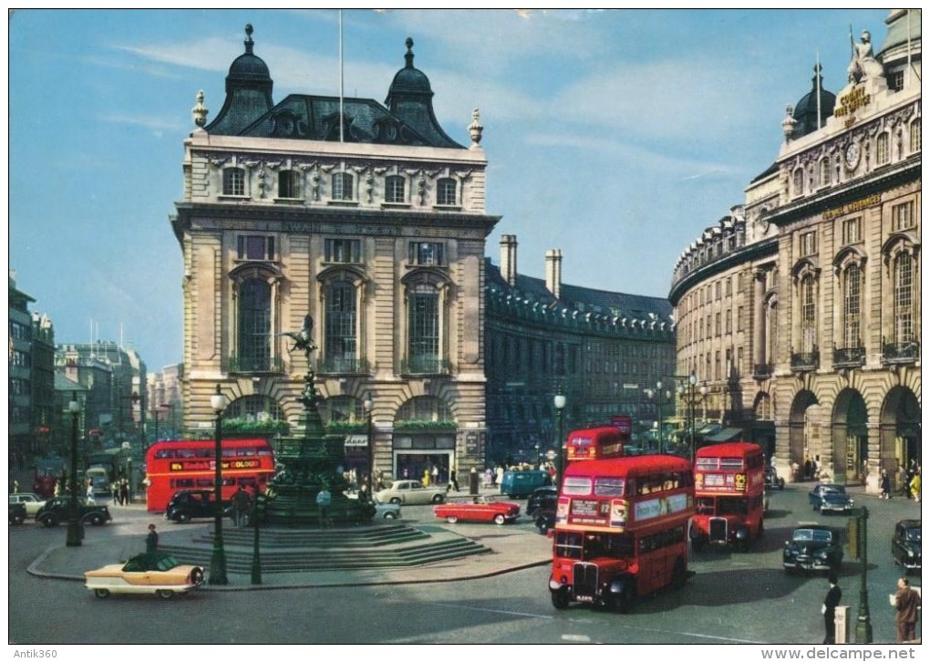 CPSM ROYAUME-UNI - London - Piccadilly Circus By John HINDE - Piccadilly Circus