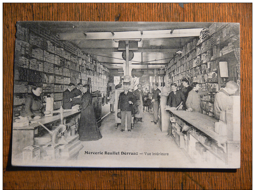 ANGOULEME (16) - Mercerie Roullet Derruaz - Vue Intérieure* - Angouleme