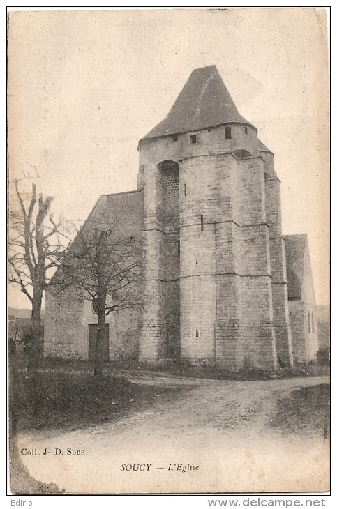 SOUCY   L'église écrite  TB (petit Jaunissement Dos) - Soucy