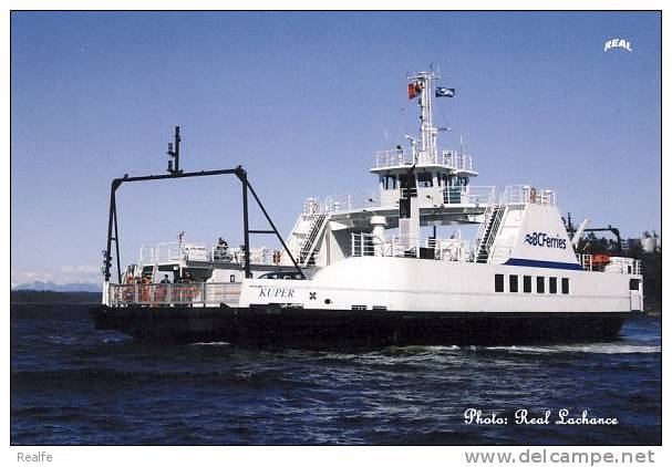 Ferry B.C. Ferries  The M.V. KUPER British Columbia, Canada - Fähren