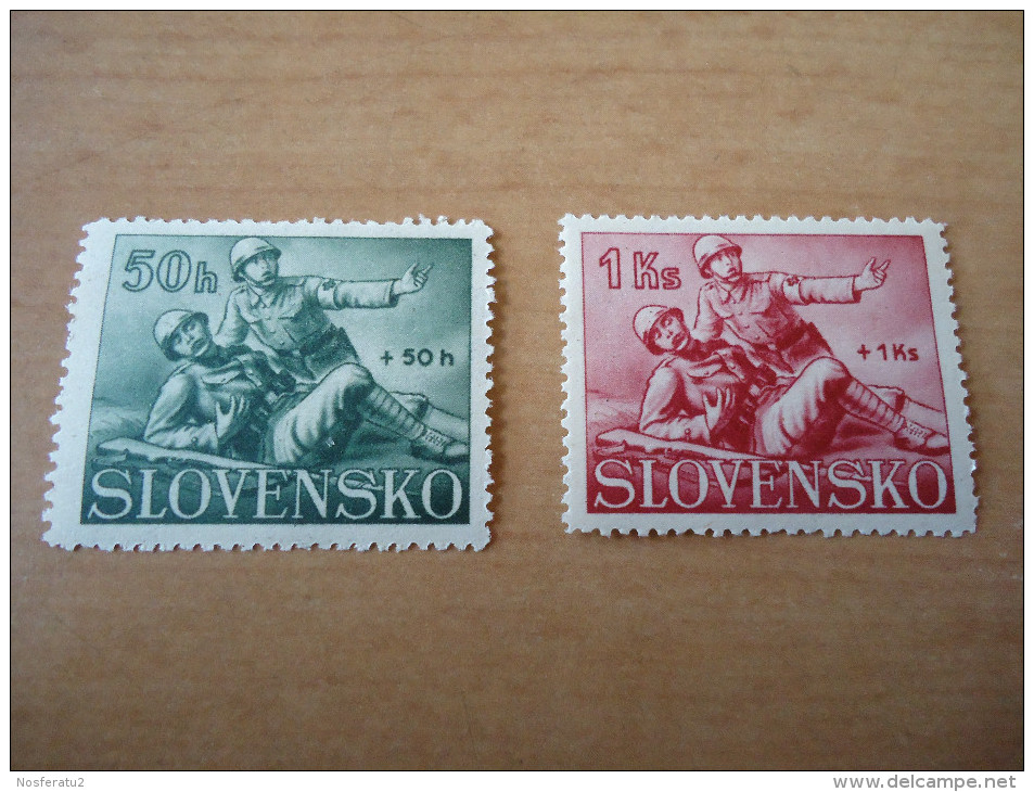 Slowakei:  2 Werte  Soldatenszene - Unused Stamps