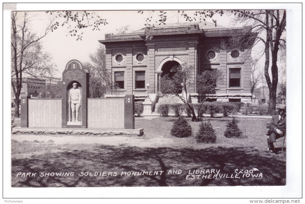 ESTHERVILLE IA Park Soldiers Monument And Library Iowa Rppc Photo Postcard  Usa - Autres & Non Classés