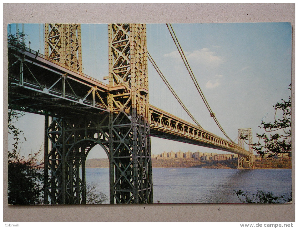 New York City, The George Washington Bridge - Brücken Und Tunnel