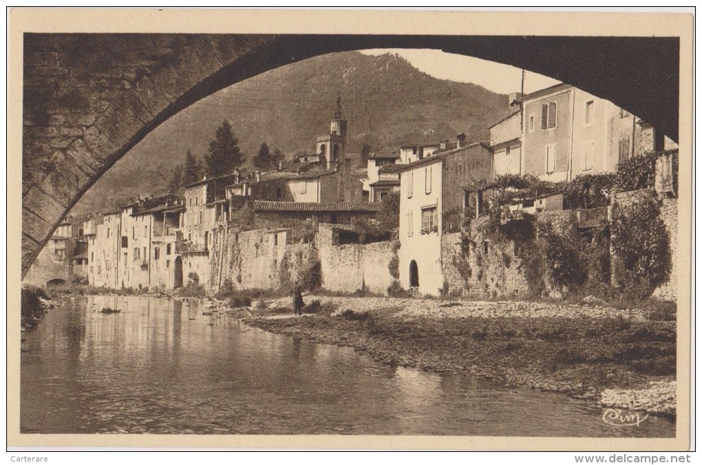 Gard,sumène,centre De La Ville Et Arche Du Vieux Pont,village Au Bord De L´eau - Sumène