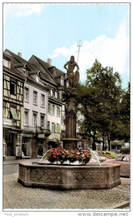 Allemagne - Offenburg Neptunbrunnen - Offenburg