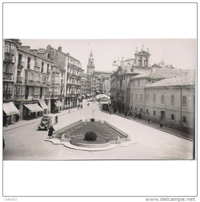 ALVTP2109-LFTD1718 .Tarjeta Postal DE ALAVA.Edificios,iglesias,coches Y PLAZA DE SAN ANTONIO.Vitoria - Álava (Vitoria)