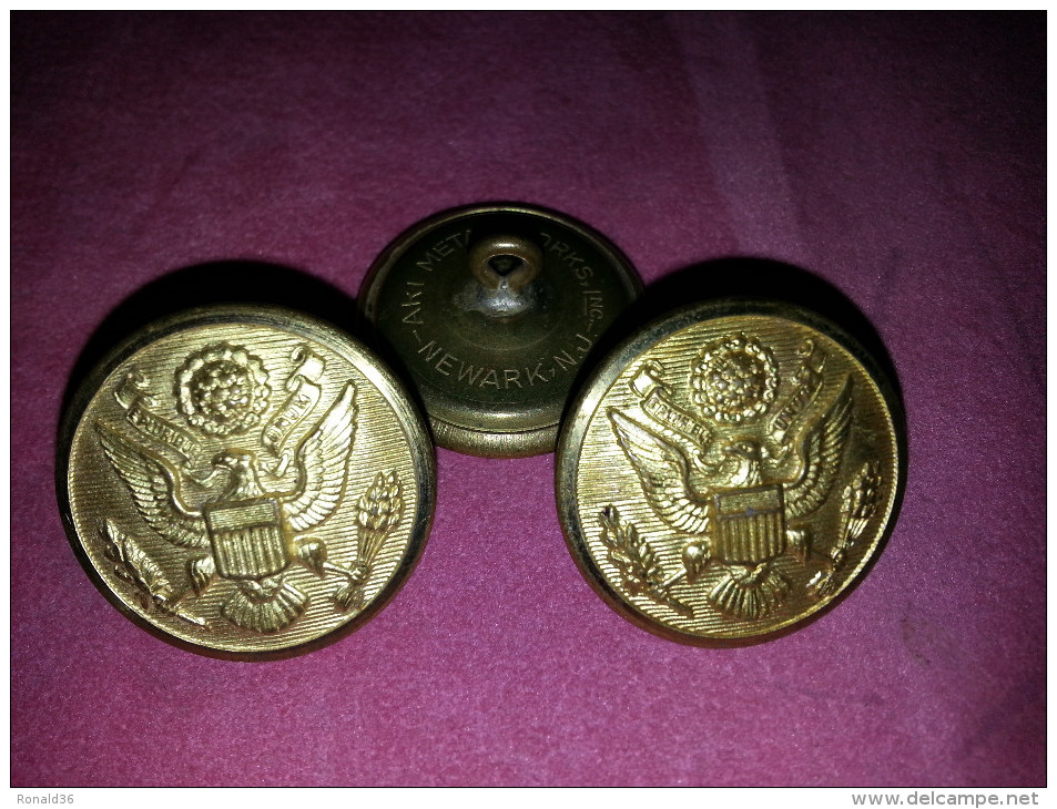 Bouton ETAT UNIS : Lot De 3 Boutons Laiton Doré ( Aigle Américain  Drapeau  Us Army  Usa ) ART METAL WORAS INC NEWAR NJ - Boutons