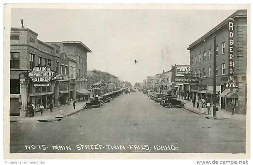 235297-Idaho, Twin Falls, RPPC, Main Street, Business Section, Stores, Wesley Andrews Photo No 15 - Twin Falls